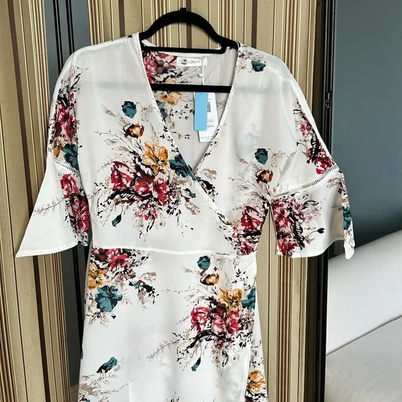 NWT Cupshe floral wrap dress - Picture 6 of 13